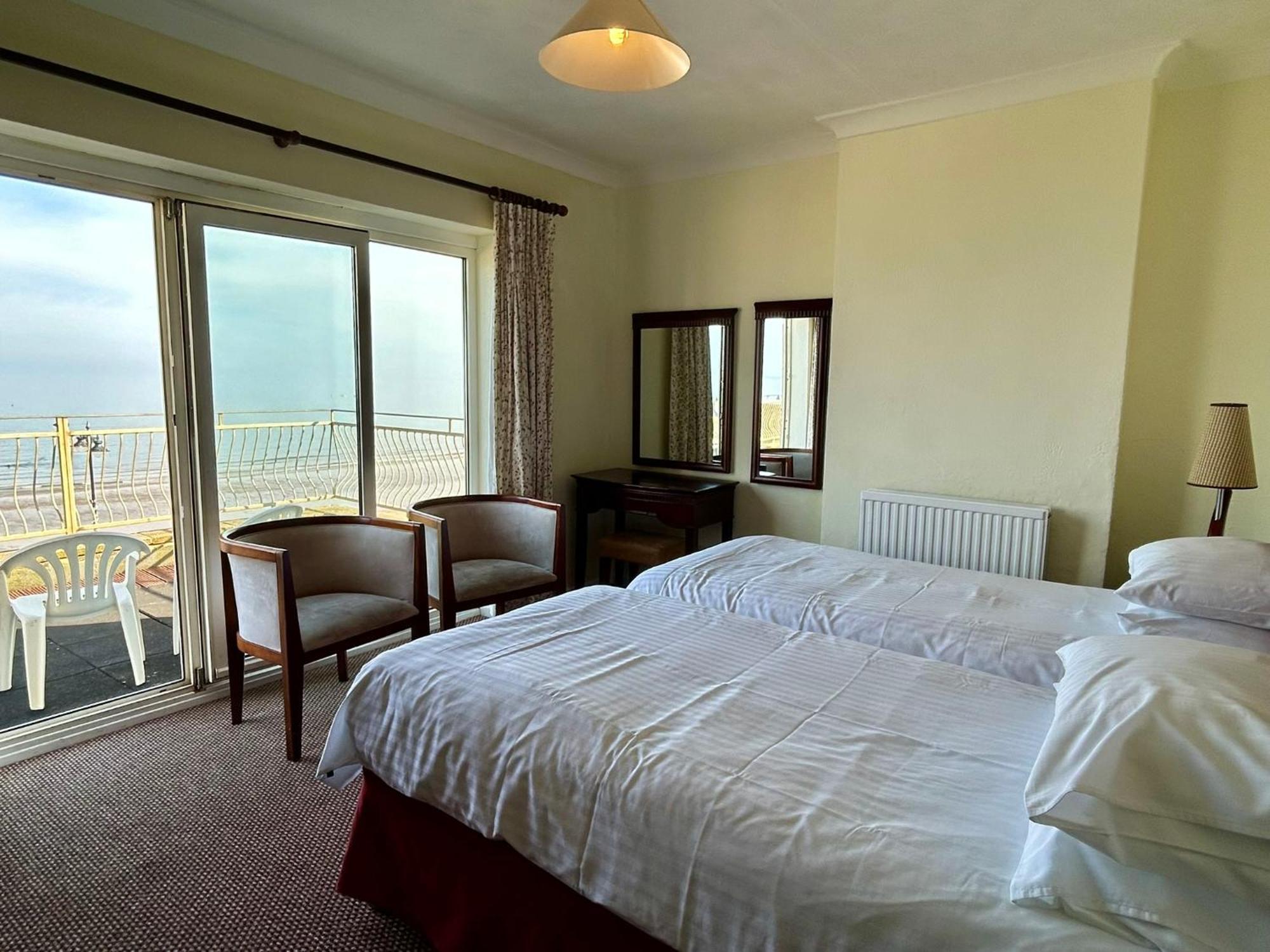 Bay View - Seafront, Sandown - Free Car Ferry For Bookings Of 3 Or More Nights, Subject To Availability المظهر الخارجي الصورة
