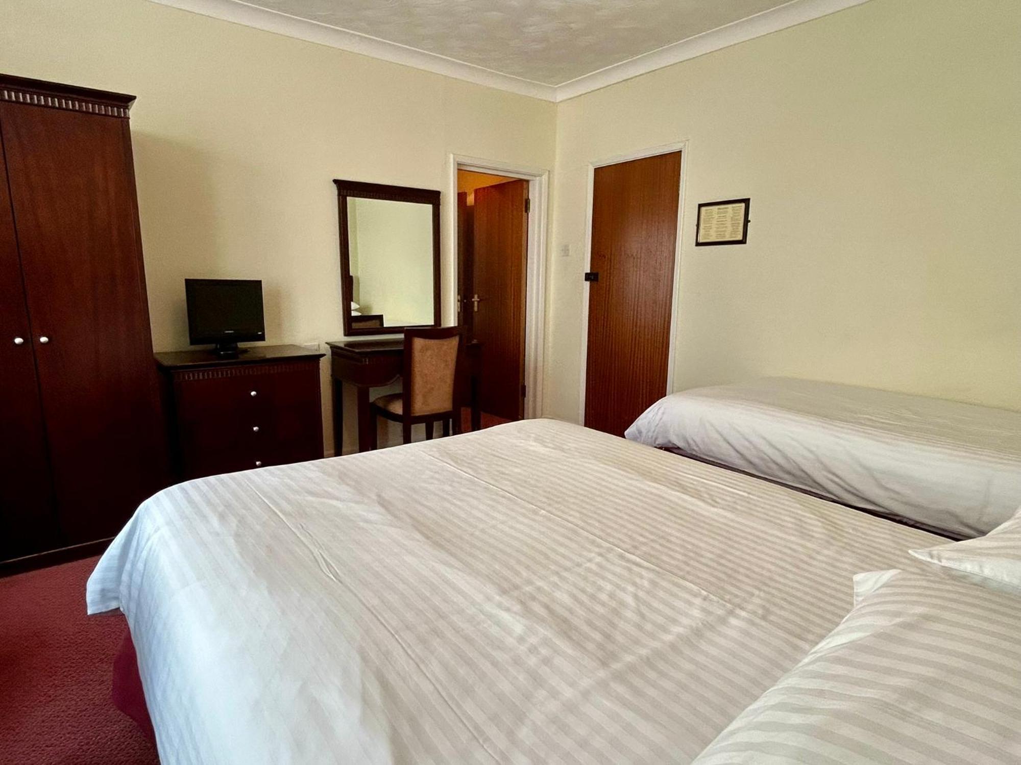 Bay View - Seafront, Sandown - Free Car Ferry For Bookings Of 3 Or More Nights, Subject To Availability الغرفة الصورة